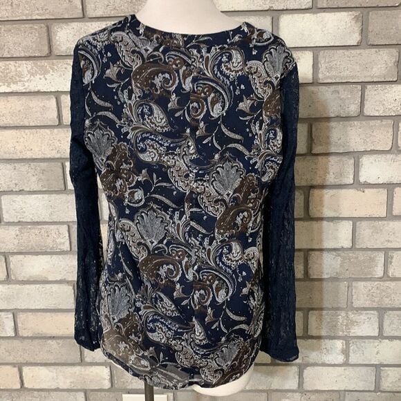 3for$20 blouse small - Picture 2 of 4